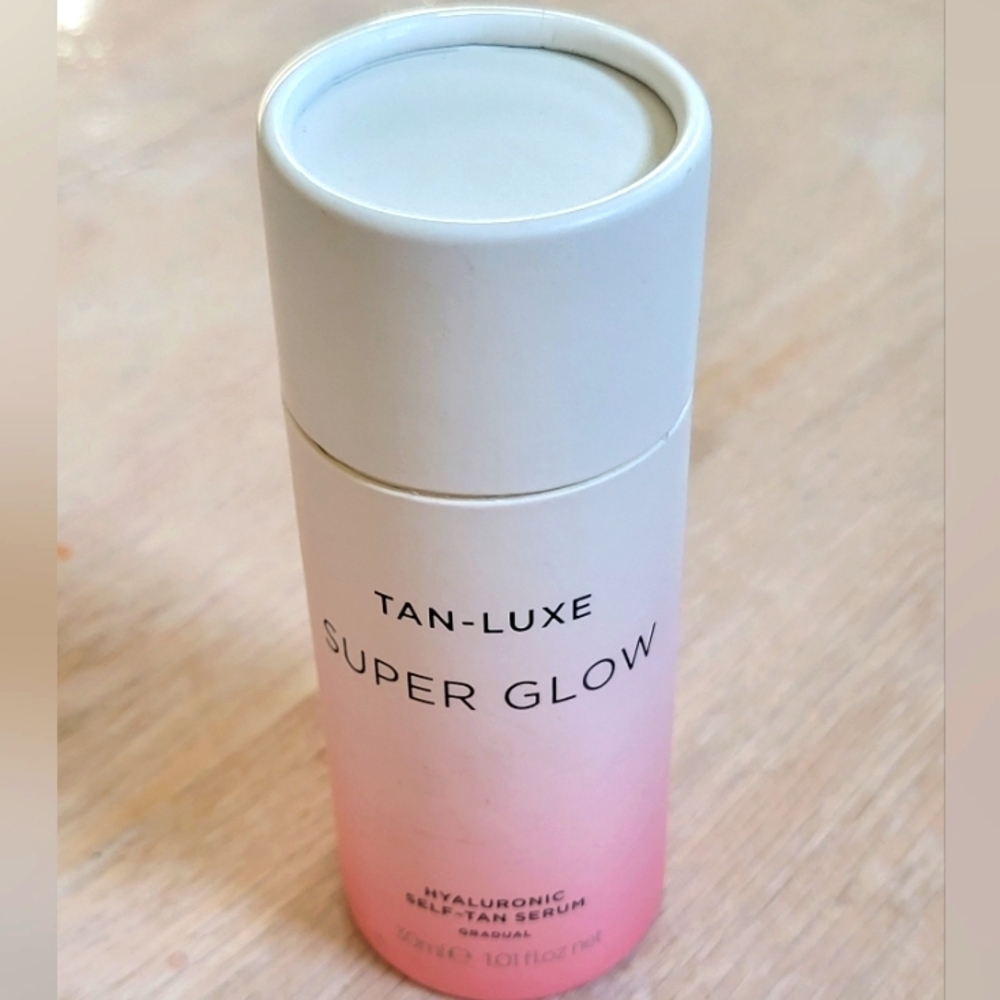 TAN LUXE Super Glow Hyaluronic Acid Self Tan Serum